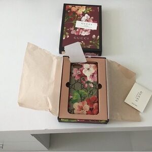 Gucci GG Blooms floral iPhone case